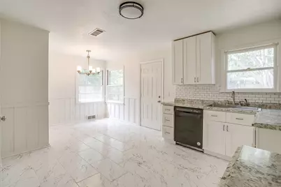 5736 Tracyne Drive, Westworth Village, TX 76114 - Photo 11