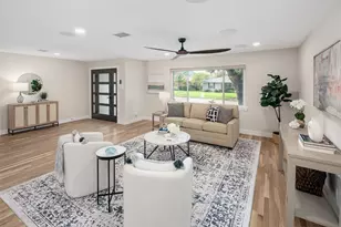 9819 Fitzroy Dr, Dallas, TX 75238 - Photo 3