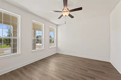 8008 Townsend Drive, Waco, TX 76708 - Photo 5