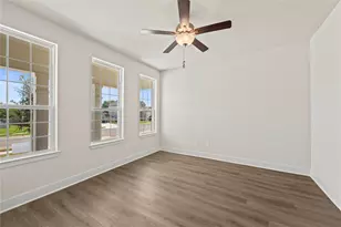 8008 Townsend Dr, Waco, TX 76708 - Photo 5