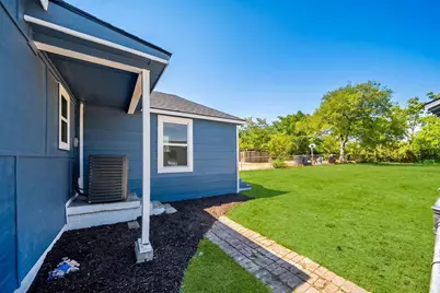 409 S Barnett Avenue, Dallas, TX 75211 - Photo 27