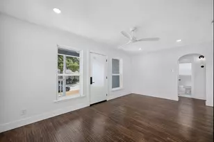409 S Barnett Ave, Dallas, TX 75211 - Photo 11