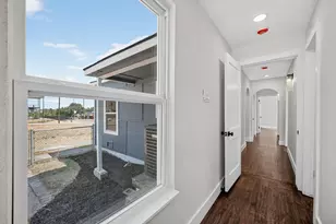 409 S Barnett Ave, Dallas, TX 75211 - Photo 19
