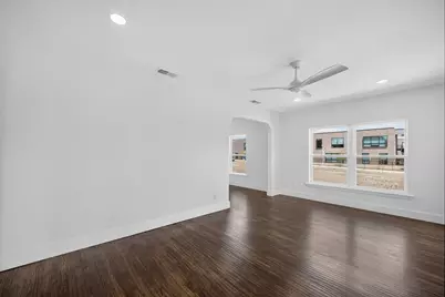 409 S Barnett Avenue, Dallas, TX 75211 - Photo 9
