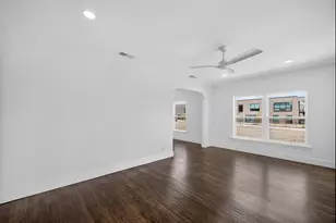409 S Barnett Ave, Dallas, TX 75211 - Photo 9