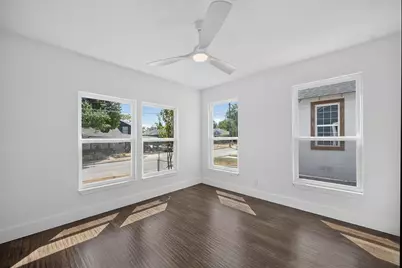 409 S Barnett Avenue, Dallas, TX 75211 - Photo 13