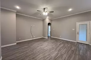 149 Frank St, Greenville, TX 75402 - Photo 17
