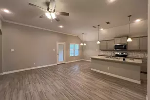 149 Frank St, Greenville, TX 75402 - Photo 13