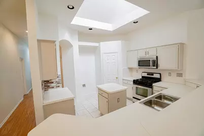 933 Blossomwood Court, Arlington, TX 76017 - Photo 13