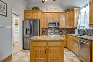 316 Shane Ln, Burleson, TX 76028 - Photo 15