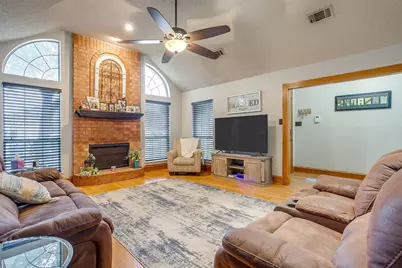 316 Shane Lane, Burleson, TX 76028 - Photo 7