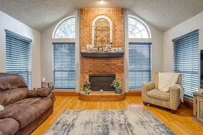 316 Shane Lane, Burleson, TX 76028 - Photo 9