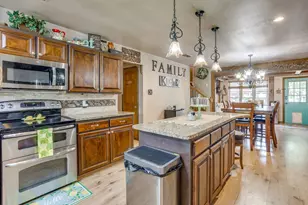3914 Redbird Ln, Joshua, TX 76058 - Photo 9
