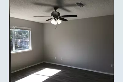 1355 Lincolnshire Way, Fort Worth, TX 76134 - Photo 9