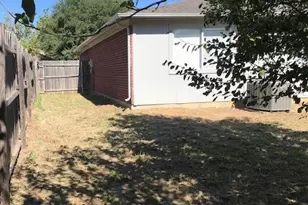 1355 Lincolnshire Way, Fort Worth, TX 76134 - Photo 21
