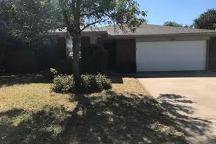 1355 Lincolnshire Way, Fort Worth, TX 76134 - Photo 1