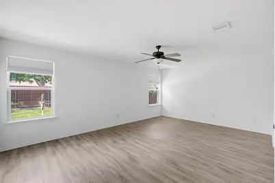 1612 Crown Point Drive, Little Elm, TX 75036 - Photo 17