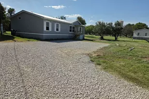 143 Summit Ridge Ln, Springtown, TX 76082 - Photo 1