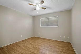2429 Lakeview Cir, McKinney, TX 75072 - Photo 11