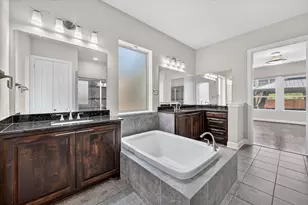 7840 Renderbrook Bend, Irving, TX 75063 - Photo 15