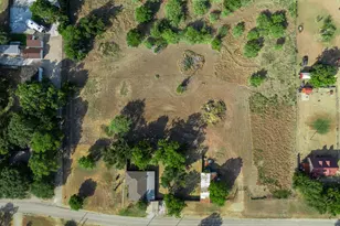 205 Rabbit Run, Woodway, TX 76712 - Photo 3