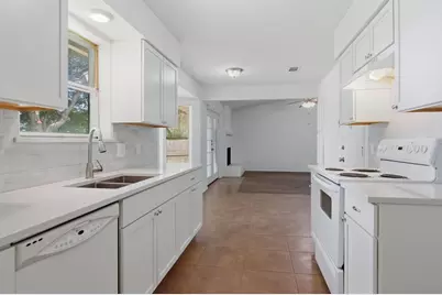 6413 Melinda Court, Watauga, TX 76148 - Photo 11