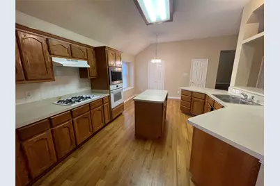 1557 Aberdeen Drive, Lancaster, TX 75134 - Photo 7
