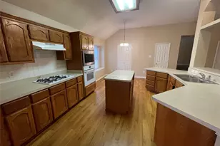 1557 Aberdeen Dr, Lancaster, TX 75134 - Photo 7