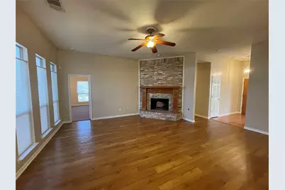 1557 Aberdeen Drive, Lancaster, TX 75134 - Photo 3
