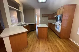 1557 Aberdeen Dr, Lancaster, TX 75134 - Photo 5
