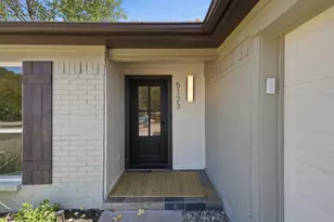 5123 Fairway Cir, Granbury, TX 76049 - Photo 5
