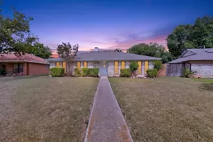 1302 N Yale Blvd, Richardson, TX 75081 - Photo 1