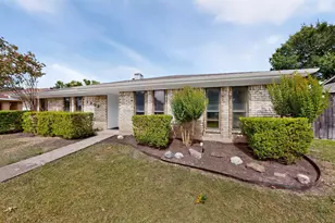 1302 N Yale Blvd, Richardson, TX 75081 - Photo 3