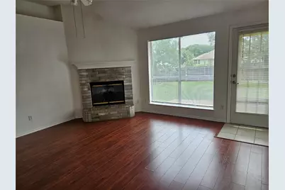 5901 Rising Meadow Drive, Arlington, TX 76018 - Photo 7