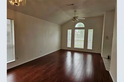 5901 Rising Meadow Drive, Arlington, TX 76018 - Photo 5
