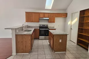 5901 Rising Meadow Dr, Arlington, TX 76018 - Photo 9