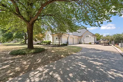 921 Fairway View Drive, Mansfield, TX 76063 - Photo 3