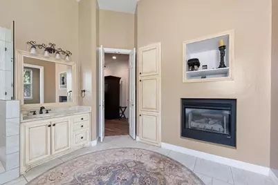 921 Fairway View Drive, Mansfield, TX 76063 - Photo 17