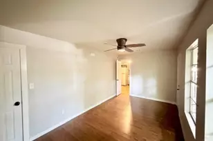 2681 Texas Dr, Dallas, TX 75211 - Photo 19