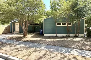 2681 Texas Dr, Dallas, TX 75211 - Photo 3