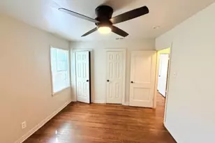 2681 Texas Dr, Dallas, TX 75211 - Photo 13