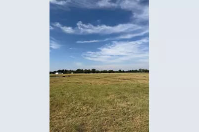 215 Batey, Collinsville, TX 76233 - Photo 3