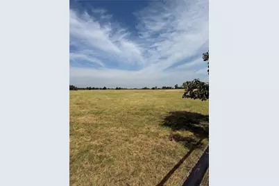 215 Batey, Collinsville, TX 76233 - Photo 9