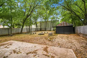 203 N Pendell Ave, Cleburne, TX 76033 - Photo 21