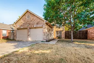 2116 Pritchard Dr, Grapevine, TX 76051 - Photo 1