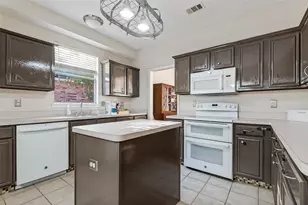 2116 Pritchard Dr, Grapevine, TX 76051 - Photo 13