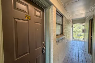 808 Blaylock Dr, Dallas, TX 75203 - Photo 3