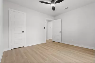 3216 Sharon Street, Dallas, TX 75211 - Photo 9