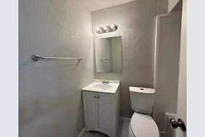 808 Blaylock Drive #202, Dallas, TX 75203 - Photo 19