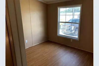118 Windy Creek Court, Springtown, TX 76082 - Photo 11